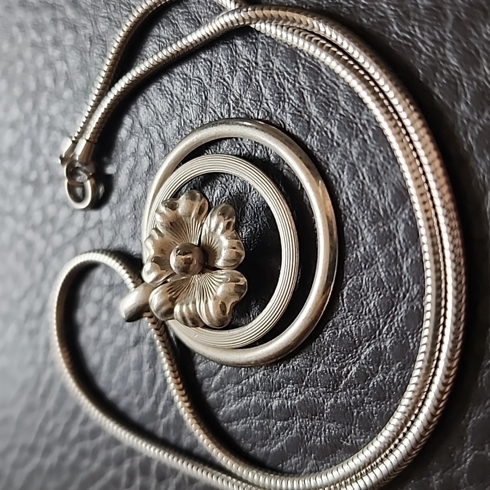 VTG necklace
